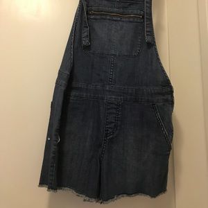 Short jean overalls